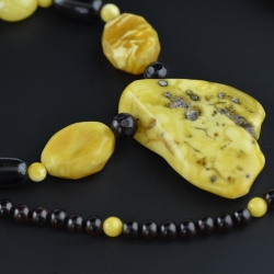 Mix amber color beads necklace for adults